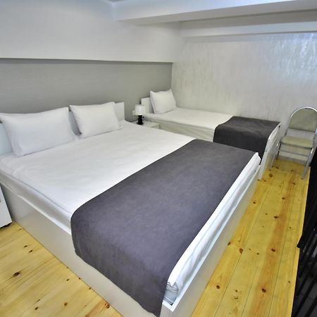 Libereco Aparthotel Batoemi Buitenkant foto