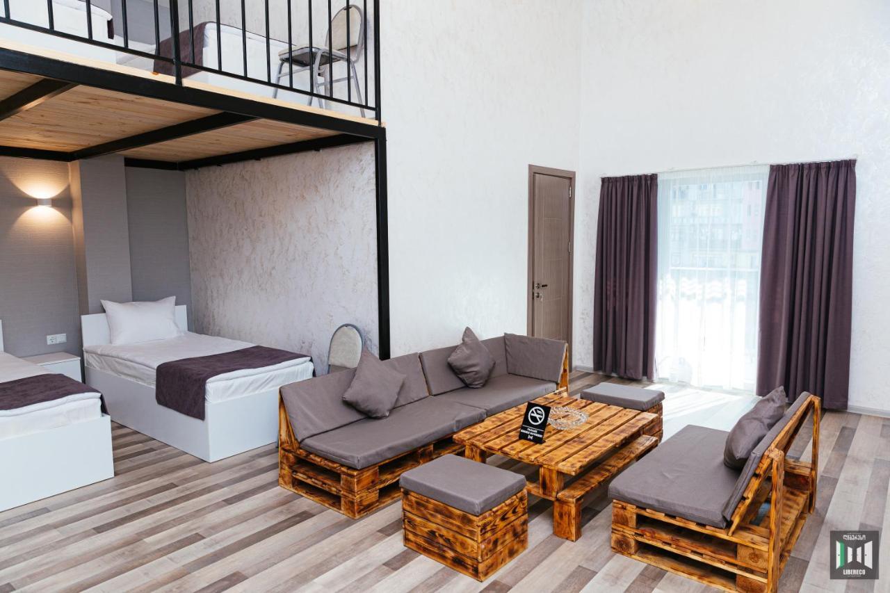 Libereco Aparthotel Batoemi Buitenkant foto