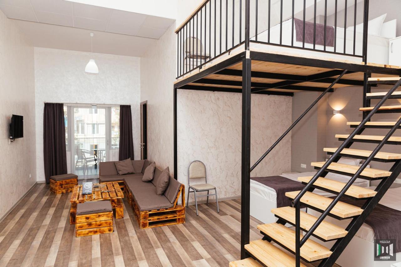 Libereco Aparthotel Batoemi Buitenkant foto