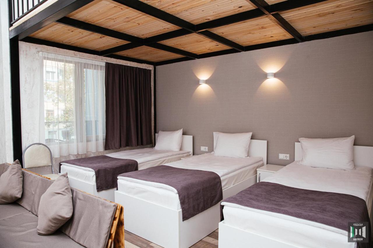 Libereco Aparthotel Batoemi Buitenkant foto