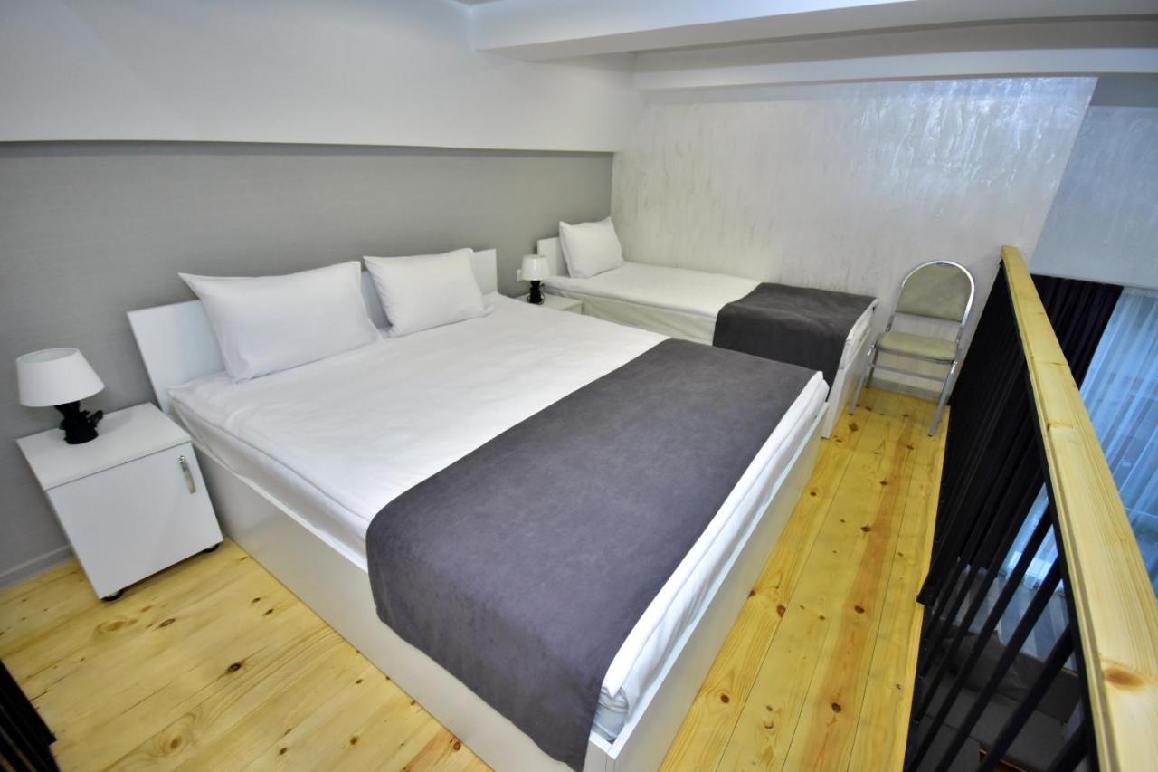 Libereco Aparthotel Batoemi Buitenkant foto