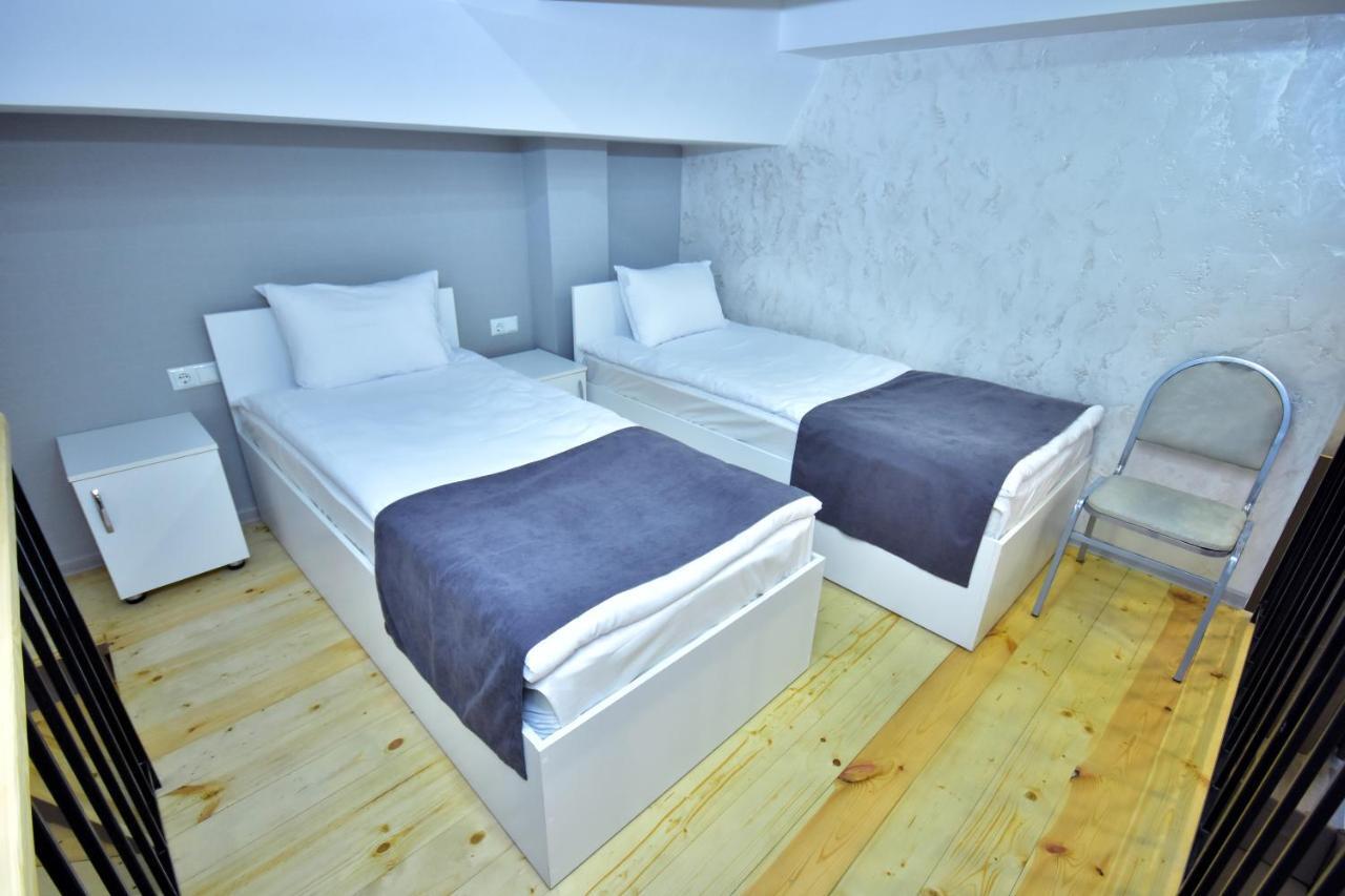 Libereco Aparthotel Batoemi Buitenkant foto