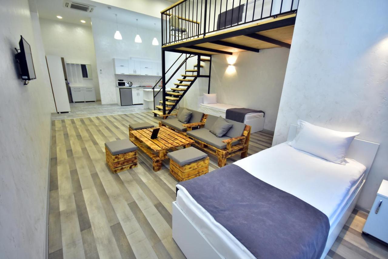 Libereco Aparthotel Batoemi Buitenkant foto