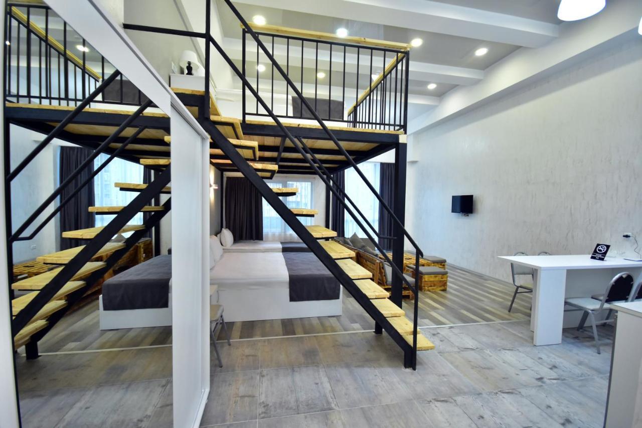Libereco Aparthotel Batoemi Buitenkant foto